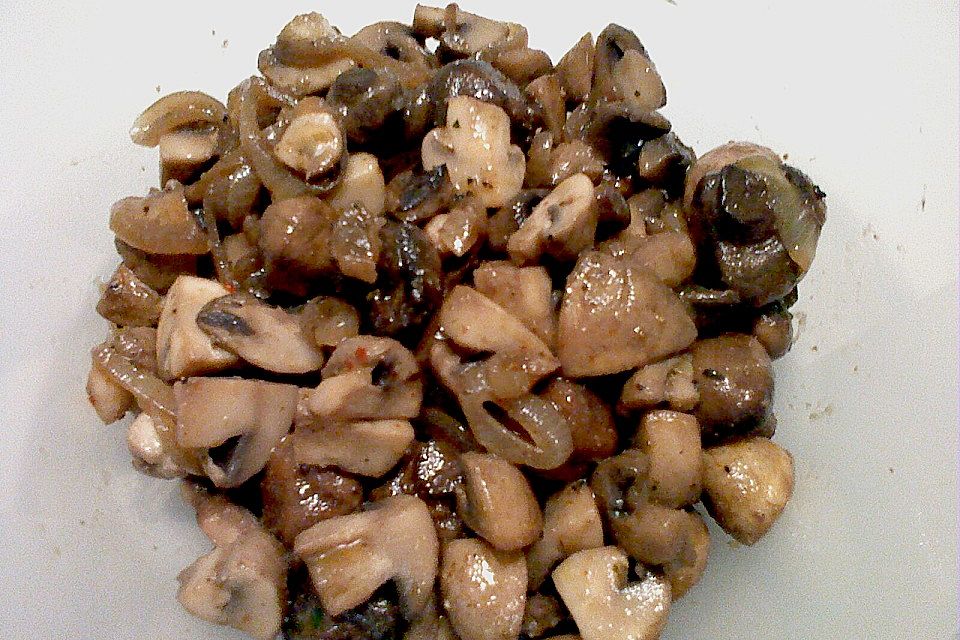 Eingelegte Champignons