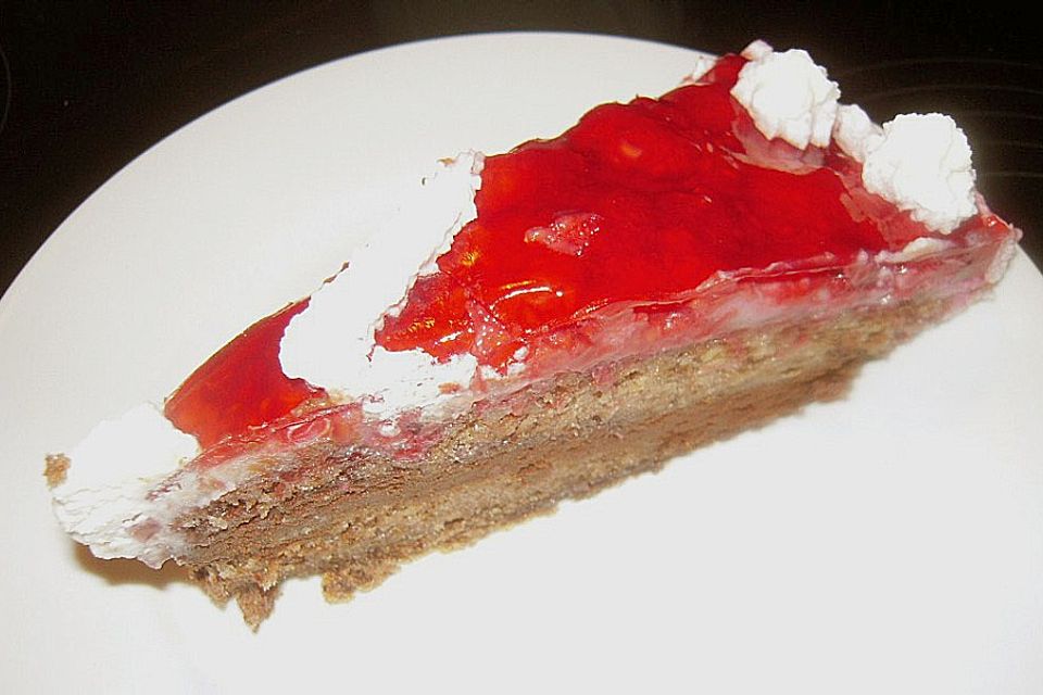 Himbeer - Marzipan - Torte