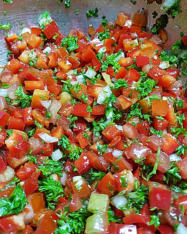Türkischer Salat mit Minze