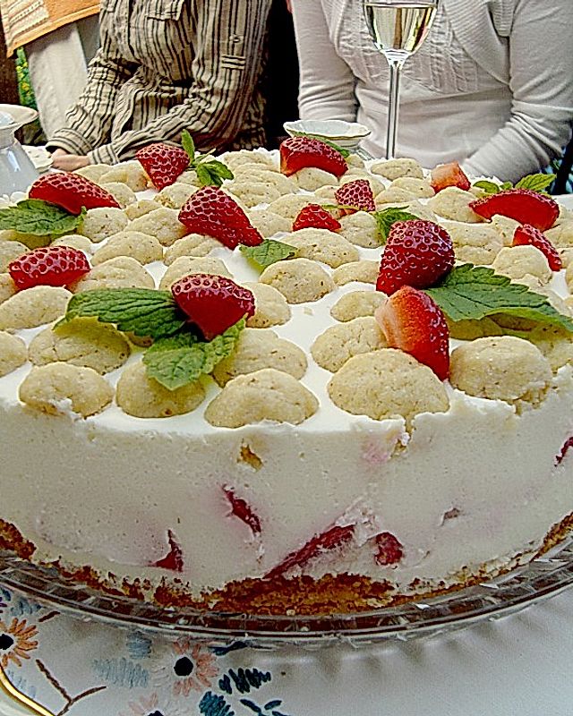Quark - Erdbeer - Torte