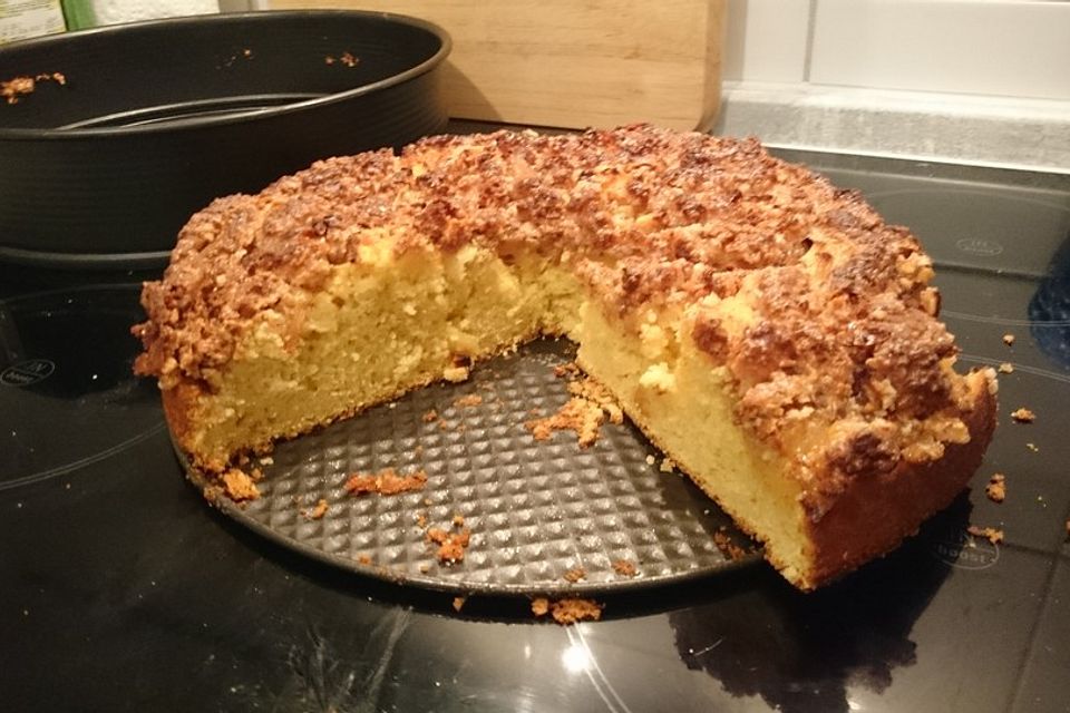 Apfel - Mandel - Kuchen mit Eierlikör