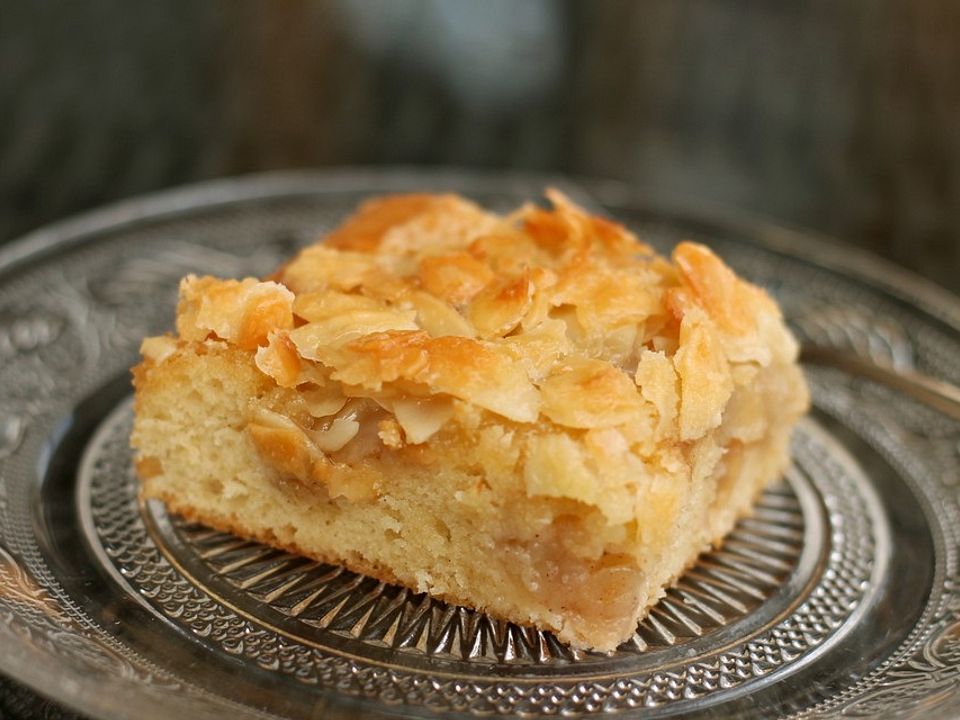 Apfel - Mandel - Kuchen mit Eierlikör von chaclara| Chefkoch