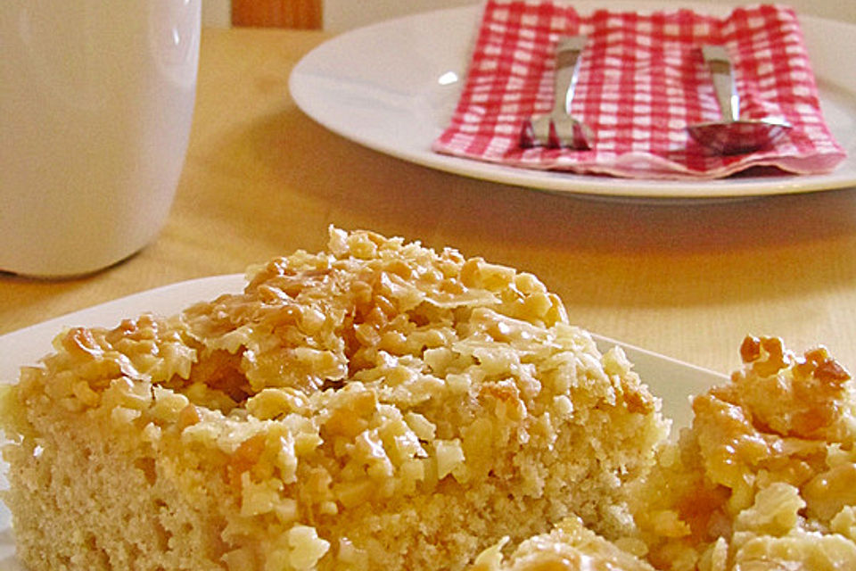 Apfel - Mandel - Kuchen mit Eierlikör