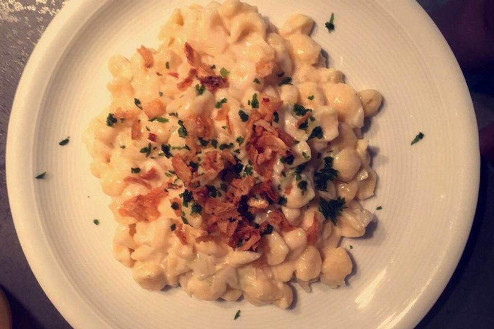 Cremige Käsespätzle