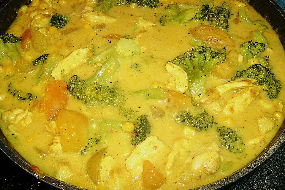 Geflügelcurry mit Brokkoli