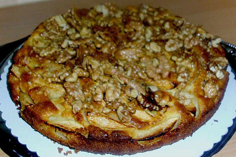 Walnuss - Krokant - Apfelkuchen