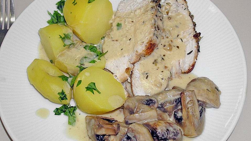 Kräuter-Putenbraten mit Rahmpilzen von Elfenlied