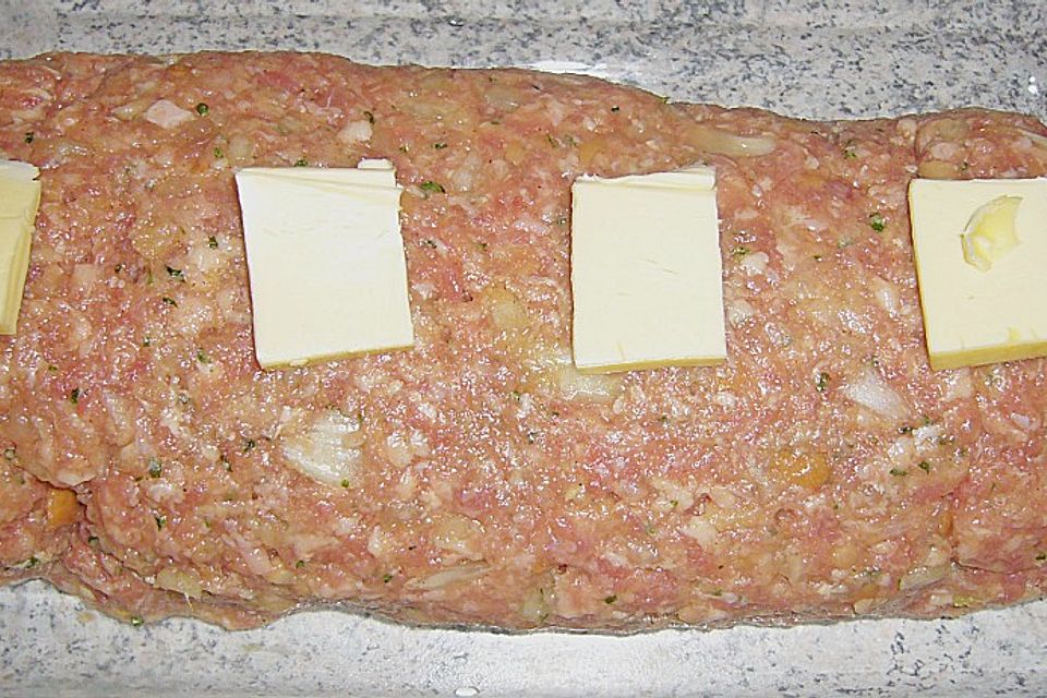 Gefüllter faschierter Braten