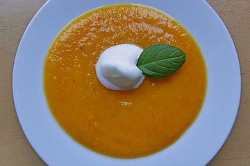 Winterliche Gemüsecreme - Suppe