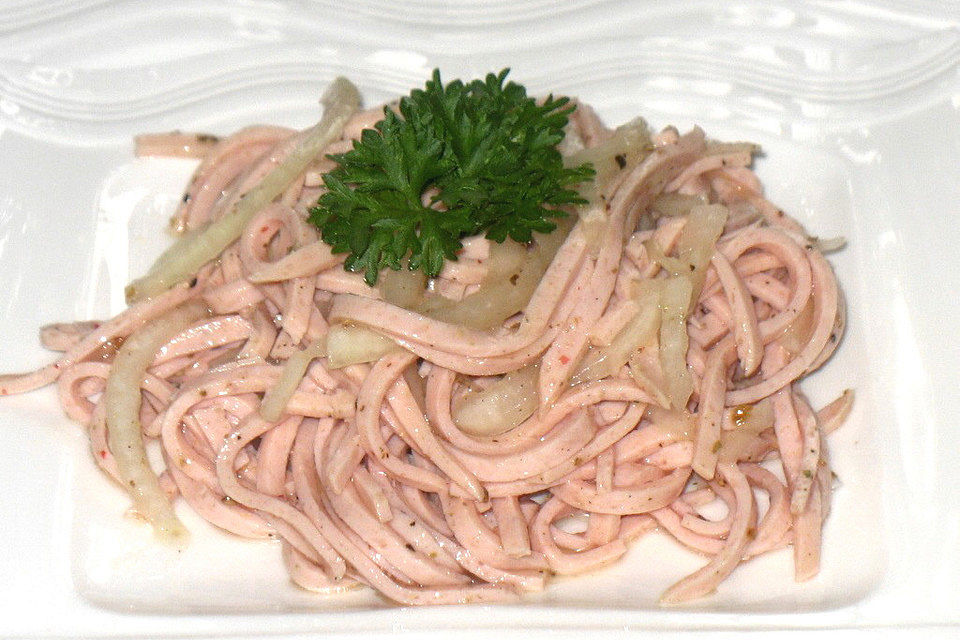Wurstsalat bayerische Art Wurstsalat bayerische Art