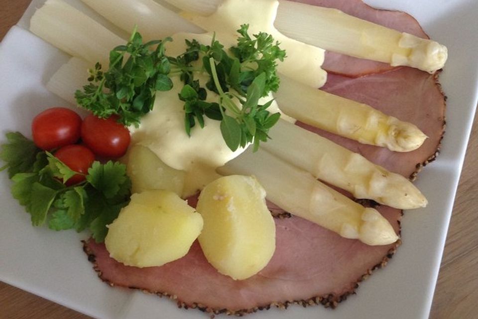 Wunderbar cremige Sauce Hollandaise (selbst gemacht)