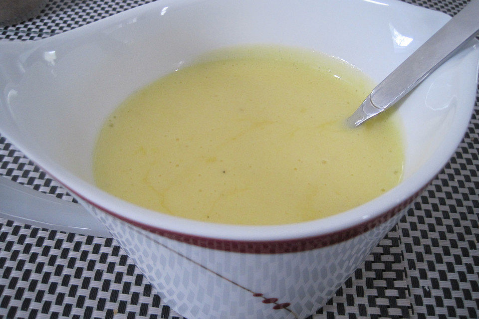 Wunderbar cremige Sauce Hollandaise (selbst gemacht)