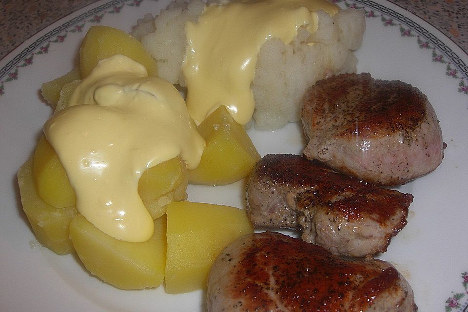 Wunderbar cremige Sauce Hollandaise (selbst gemacht)