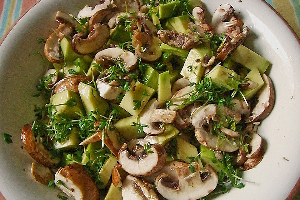 Avocado - Champignon - Salat