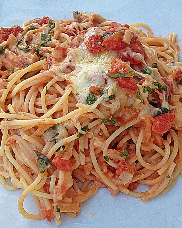 Spaghetti mit Tomaten - Kokosmilch - Soße