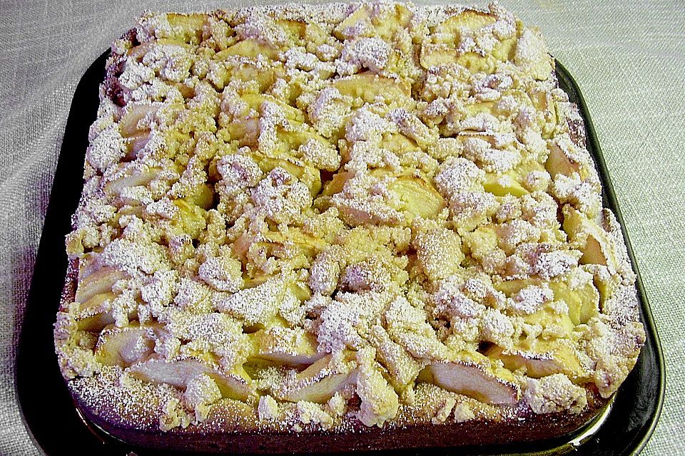 Apfelkuchen mit Nuss - Streuseln