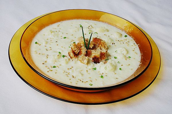 Blumenkohlsuppe mit Knoblauchcroutons von suse660 | Chefkoch