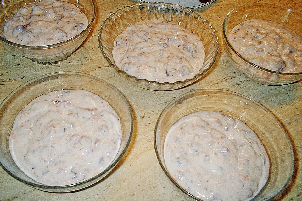 Cappuccino - Stracciatella - Joghurt mit Pfaumenmus, Mandeln und Amaretto