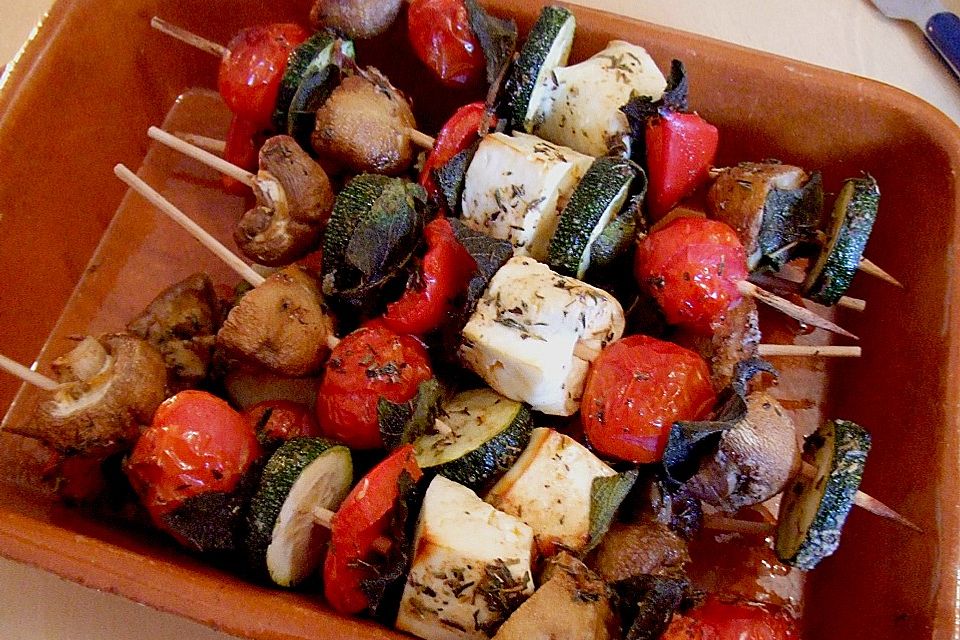 Feta-Gemüse-Grillspieße mit Salbei