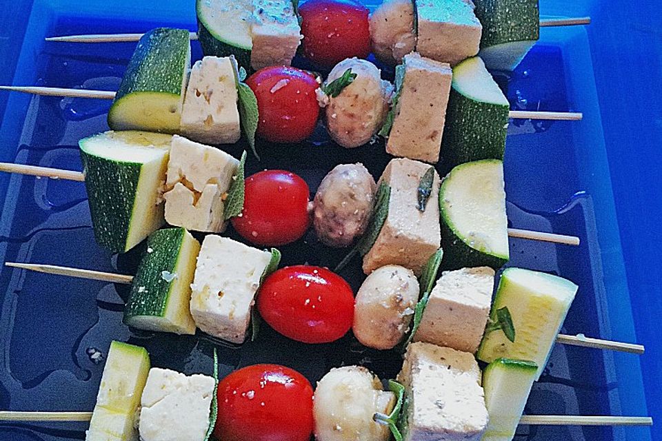 Feta-Gemüse-Grillspieße mit Salbei