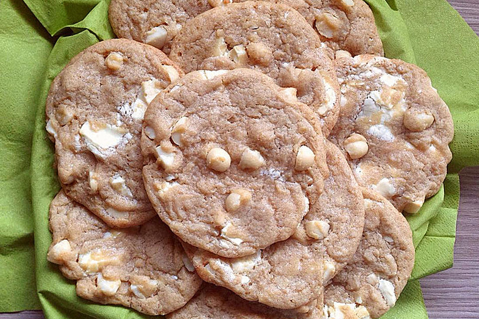 White Chocolate Macadamia Nut Cookies