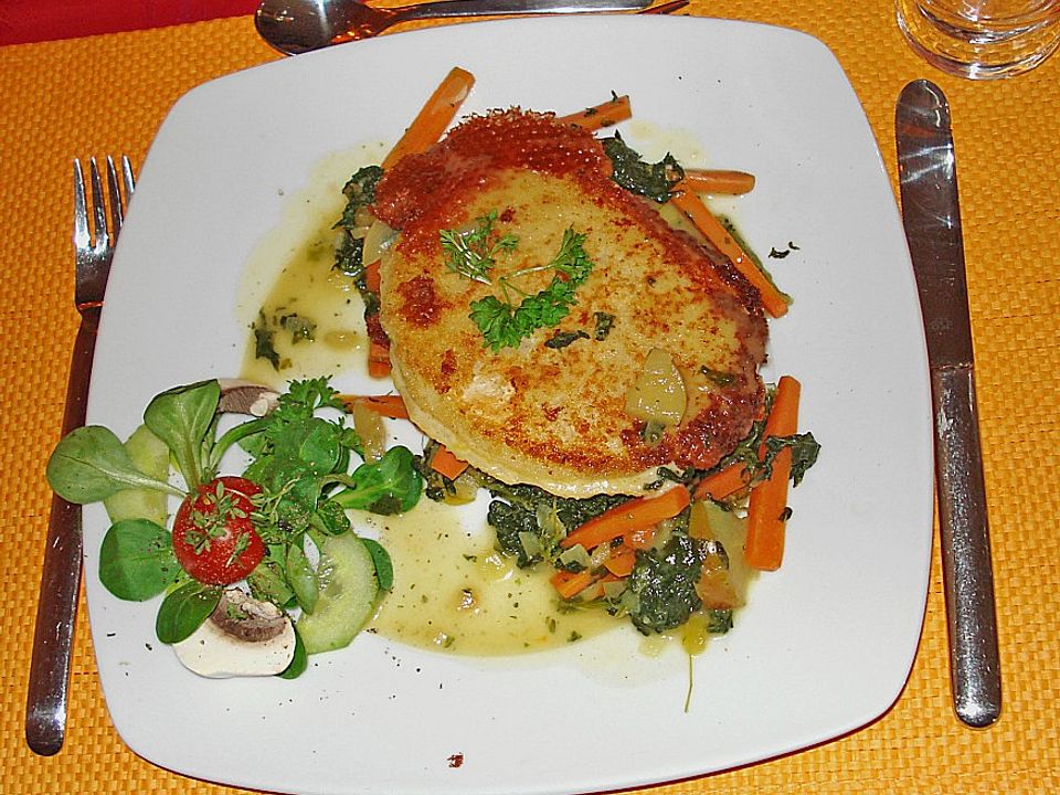 Sellerieschnitzel &amp;#39;Mediterran&amp;#39; auf Gemüse| Chefkoch