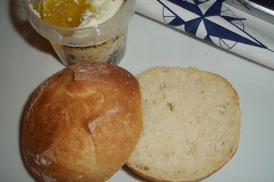 Grundrezept helle Weizenbrötchen