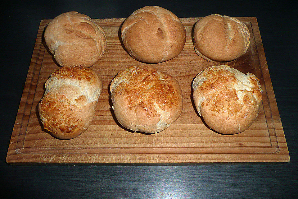 Grundrezept helle Weizenbrötchen