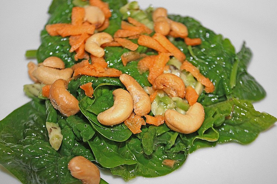 Spinat - Mangosalat