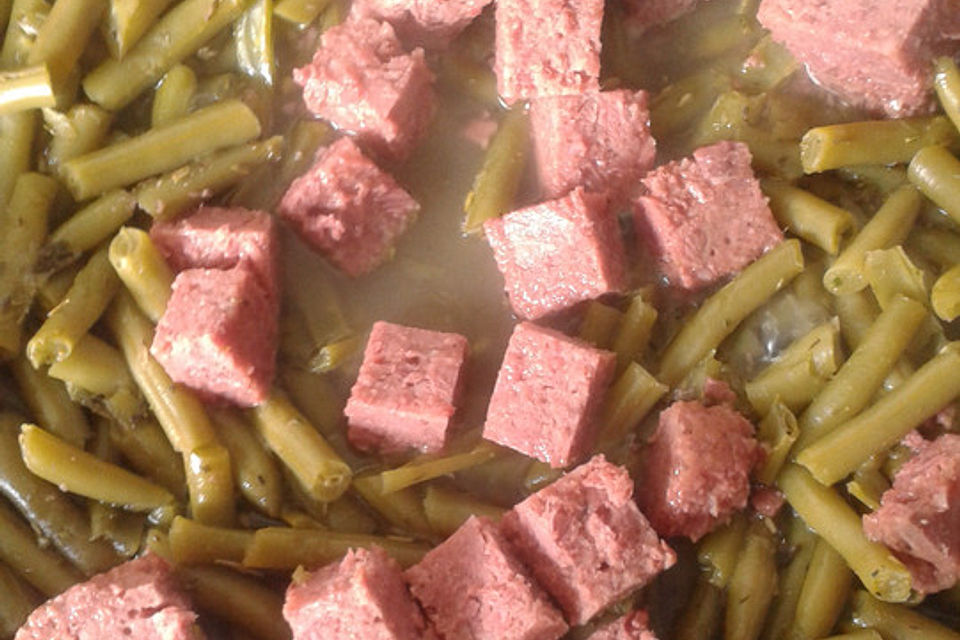 Bohneneintopf mit Corned Beef