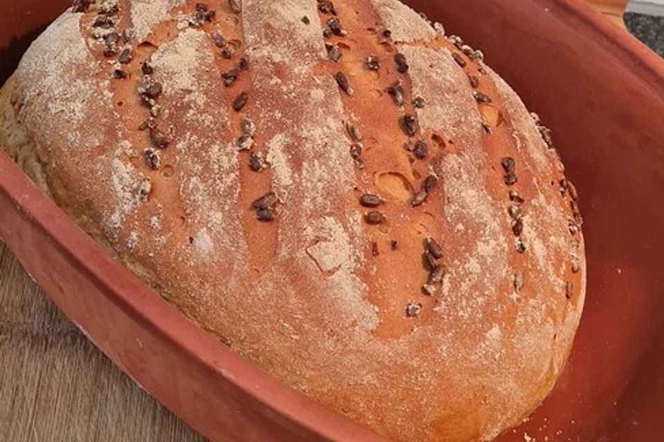 Olivenbrot aus dem Römertopf