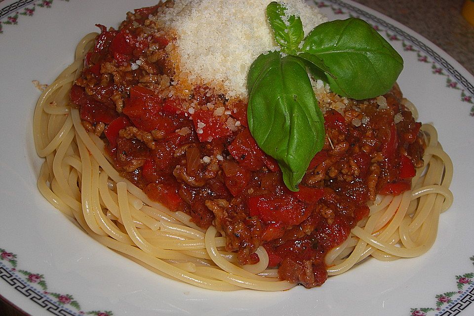 Pastasauce mit Hackfleisch, Paprika und Tomaten