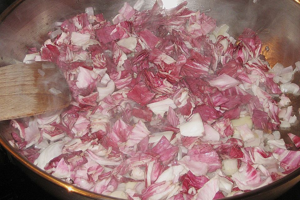 Capellini in sahniger Radicchio - Rucola - Sauce