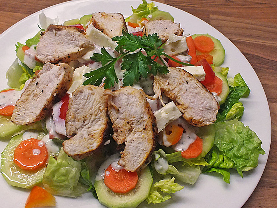 Bunter Salat mit Putenstreifen von CookingJulie | Chefkoch