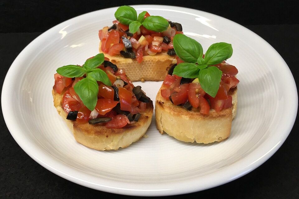 Tomaten - Oliven - Bruschetta