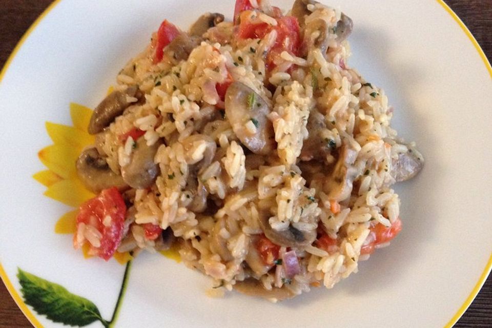 Risotto mit Tomaten und Champignons