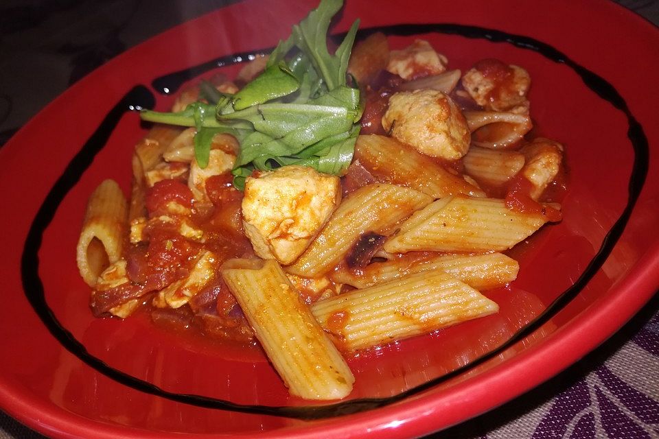 Spaghetti mit Pute, Rucola und Tomate