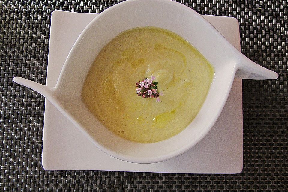 Zucchini - Blumenkohl - Cremesuppe