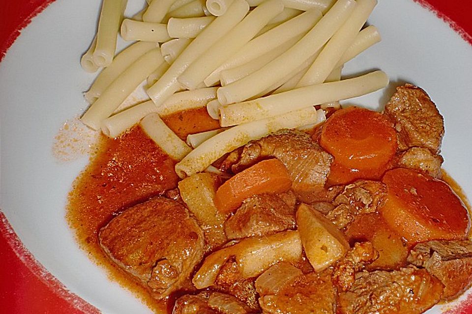 Entenragout mit Bandnudeln Entenragout mit Bandnudeln