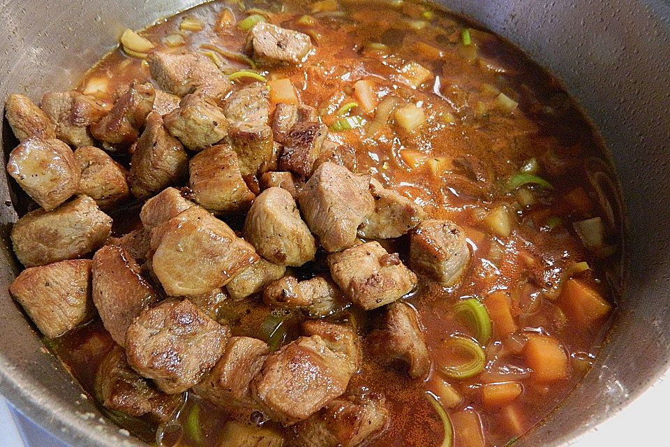 Entenragout mit Bandnudeln Entenragout mit Bandnudeln