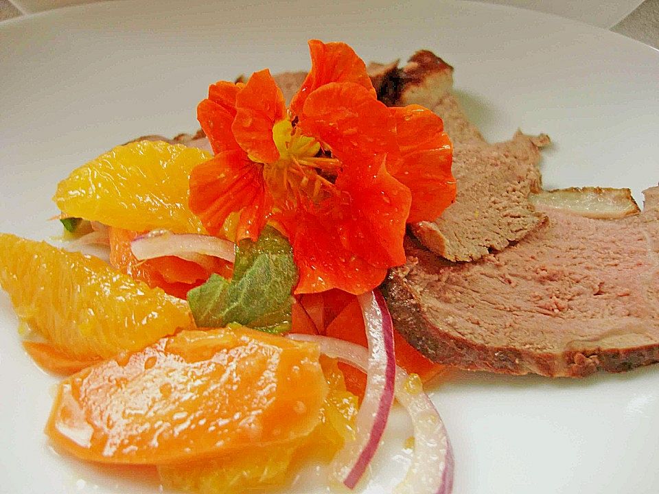 Karotten - Orangen - Salat mit Ingwer - Vinaigrette und geräucherter ...
