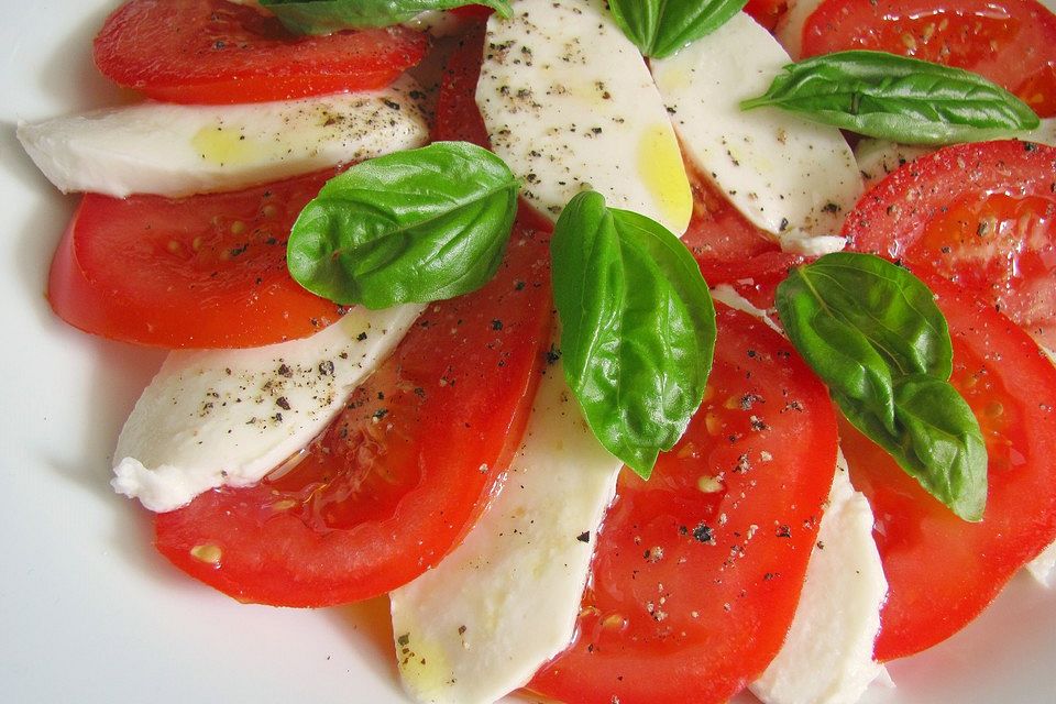 Tomaten - Mozzarella - Salat