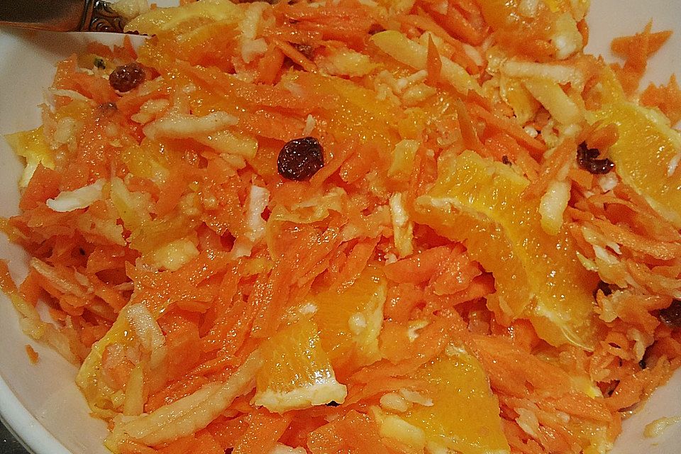 Orangen - Möhren - Salat