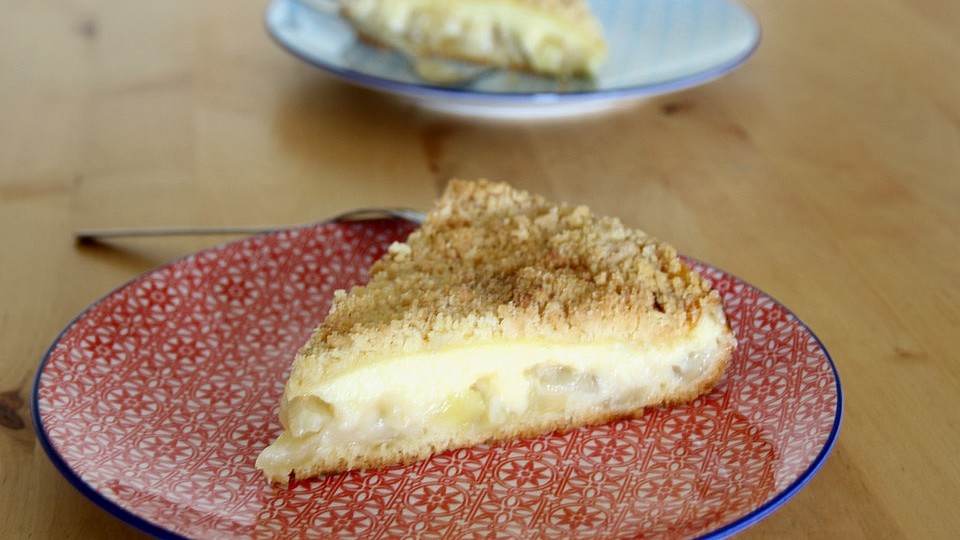 Leichter Apfelkuchen Mit Vanillepudding Und Streuseln Von Lorina Chefkoch