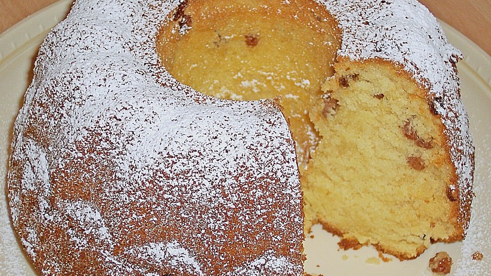 Amaretto - Mandel - Rosinen - Gugelhupf von devilsangel2408