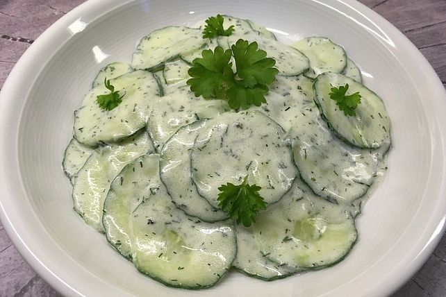 Gurkensalat mit Joghurt von Tin007 | Chefkoch