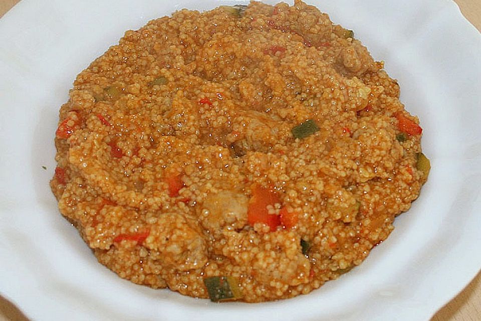 Antonias Gemüsecouscous mit Bratwurstklößchen