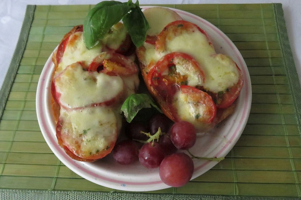 Tomatenbrot aus der Mikrowelle