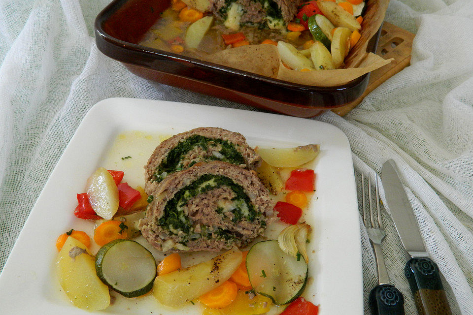 Hackbraten-Roulade mit Spinat