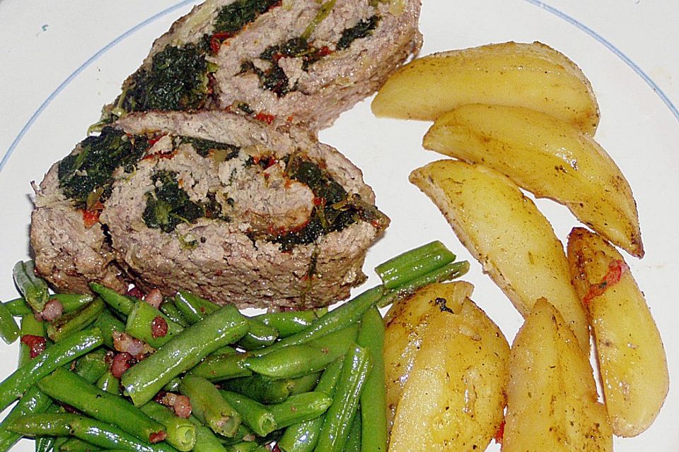 Hackbraten-Roulade mit Spinat